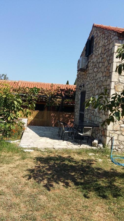 The Stone House-Zacharatos Nikolaos Villa Pouláta Buitenkant foto